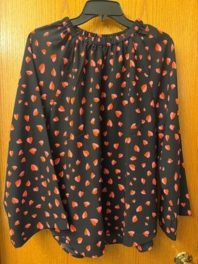 Ann Taylor Black Heart Shirred Neck Top Size Large. New with tags